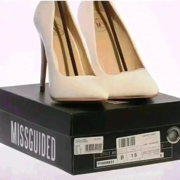 Women's Missguided Pu White Faux Leather Pointed Pumps Heels US 8 (Runs small) - Picture 6 of 6